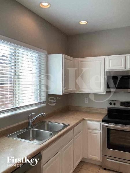 Foto del edificio - 873 E Cherry Hills Dr