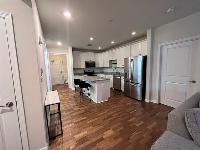 Building Photo - 110 Trotter Rd