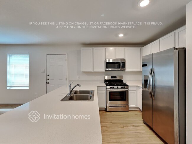 Foto del edificio - 18823 Charter Elm Dr