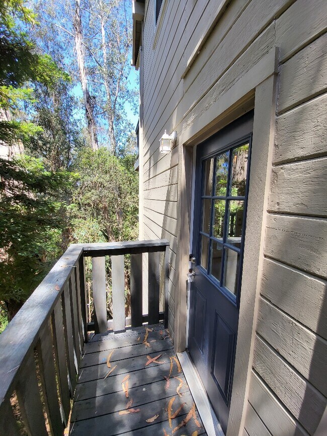 Building Photo - 2343 Mastlands Dr