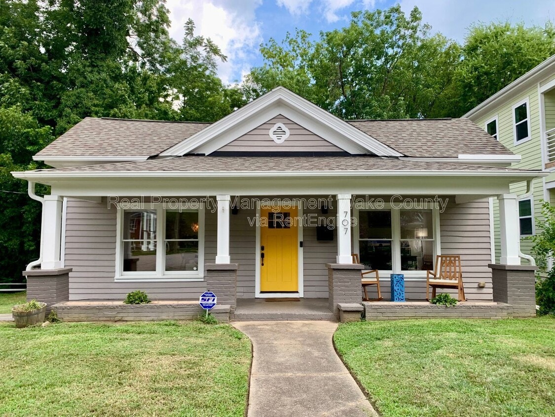 Foto principal - 707 S East St