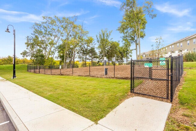 Foto del edificio - 923 Shorttail Ln