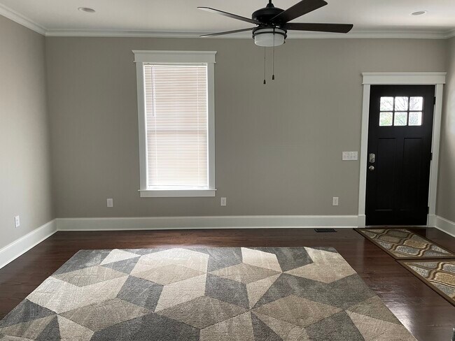 Building Photo - 102 Cinder Nook Dr