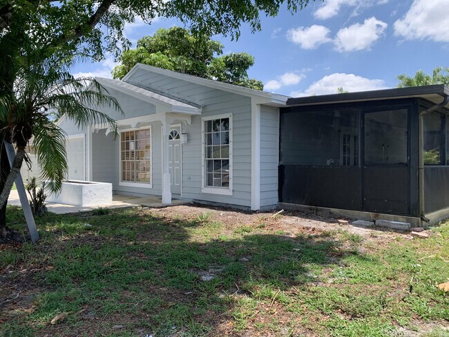 Building Photo - 10694 Summertime Ln
