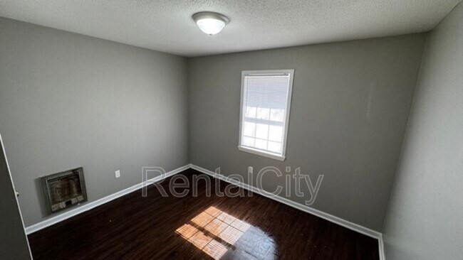 Building Photo - 349 Navy Dr
