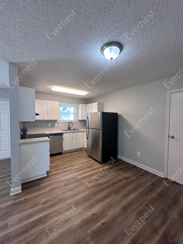 Foto del edificio - 6080 Parkglen Rd