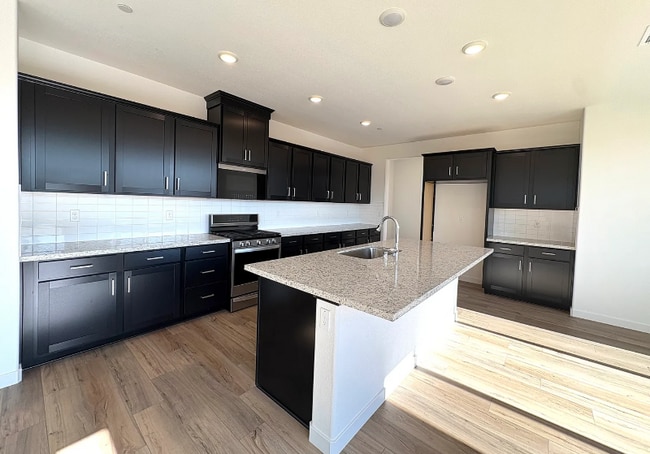 Building Photo - 777 Rosazzo Ln