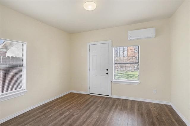 Building Photo - 4805 Belmont Ave