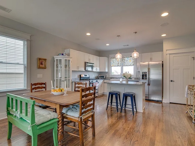 Comedor/Cocina - 619 Chesterfield Way