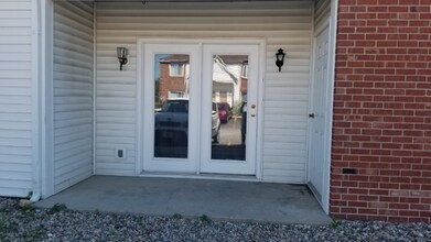 Building Photo - 3540 Bethel Dr