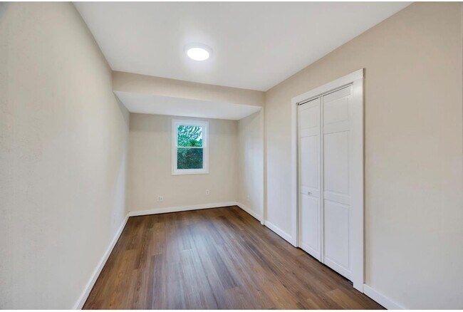 Foto del edificio - 22 Forest View Dr