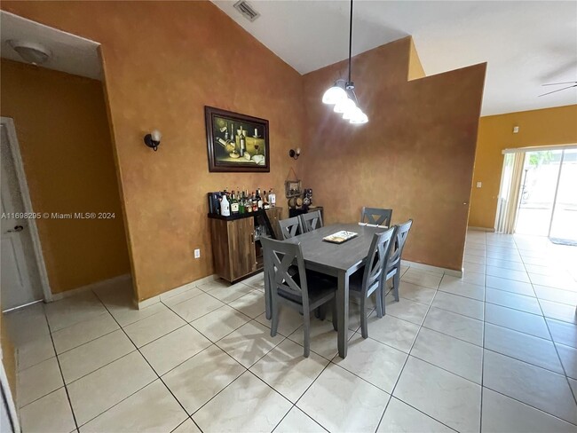 Foto del edificio - 7772 NW 200th Ln