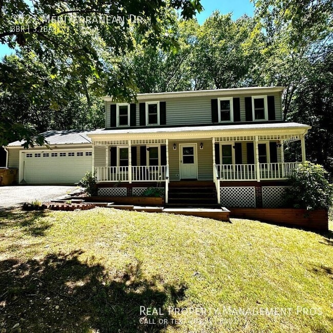 Building Photo - 3027 Mediterranean Dr
