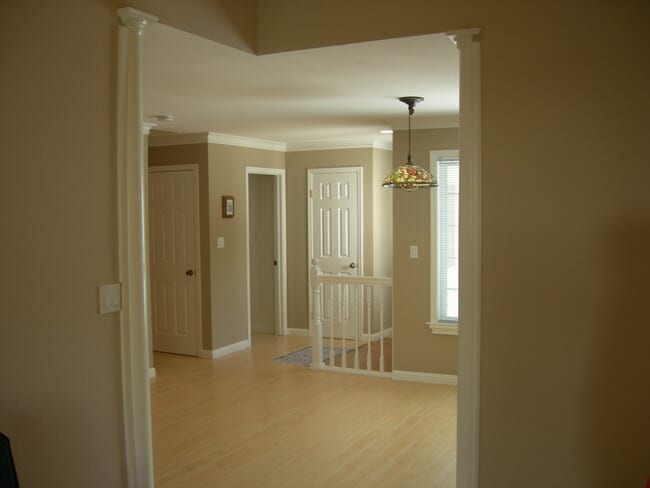 Building Photo - 1284 Poplar Ave