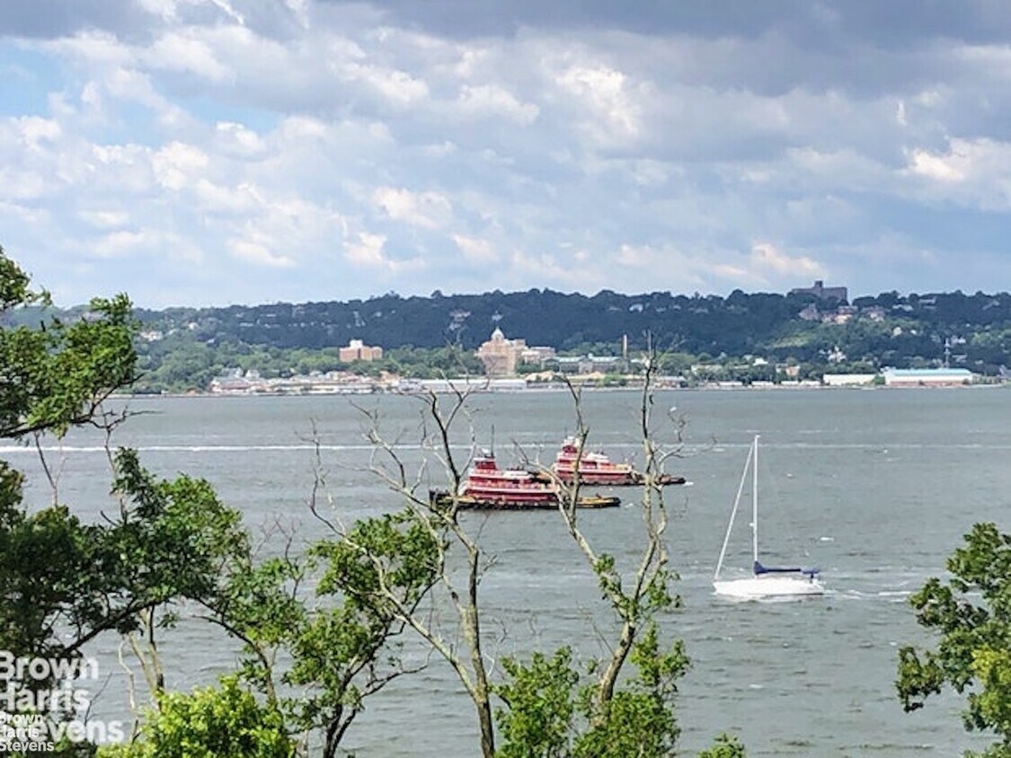 8701 Shore Rd Unit 410, Brooklyn, NY 11209 Room for Rent in Brooklyn