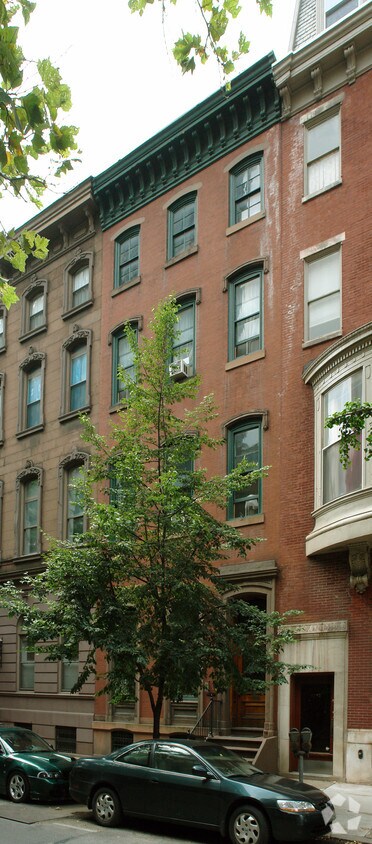Building Photo - 1720 Spruce St