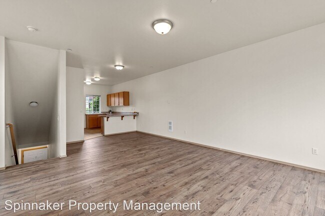 Building Photo - 2 br, 2.5 bath Townhome - 3402 S 43rd St 3...
