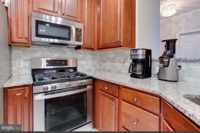 Foto del edificio - 15614 Everglade Ln