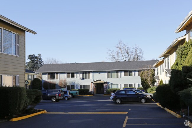 Hudson Court - Hudson Court Apartments