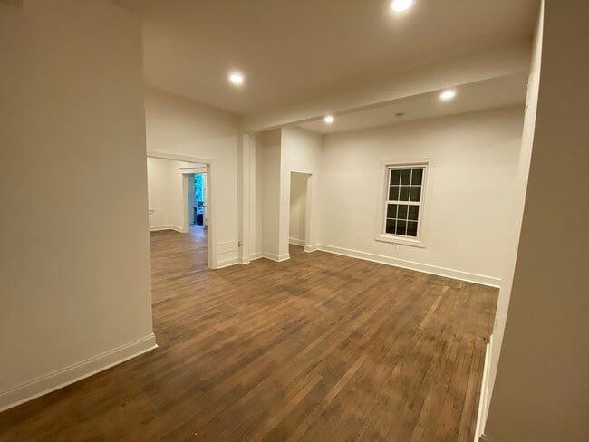 Building Photo - 1320 K St SE