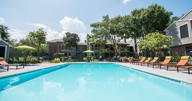 Building Photo - Porterwood Apartments