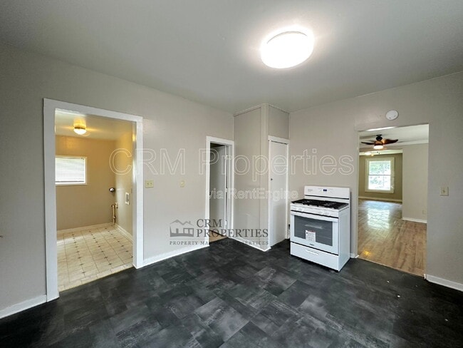 Building Photo - 1519 N Purdum St