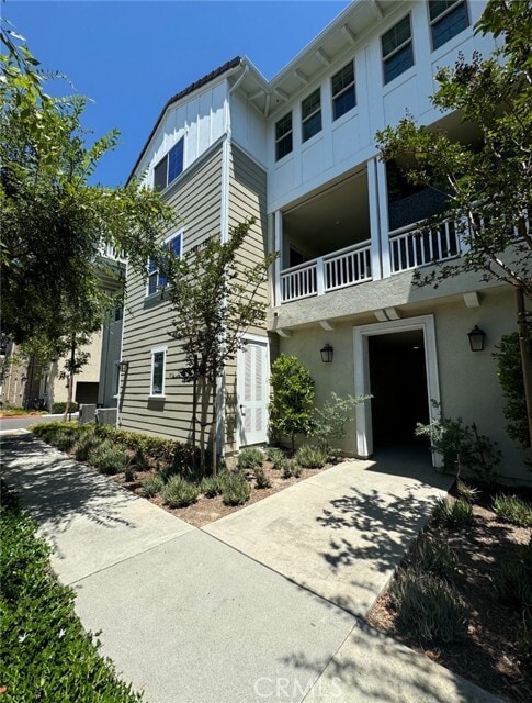 Building Photo - 142 Lantana Dr