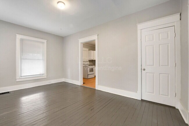 Foto del edificio - 844 S 33rd St