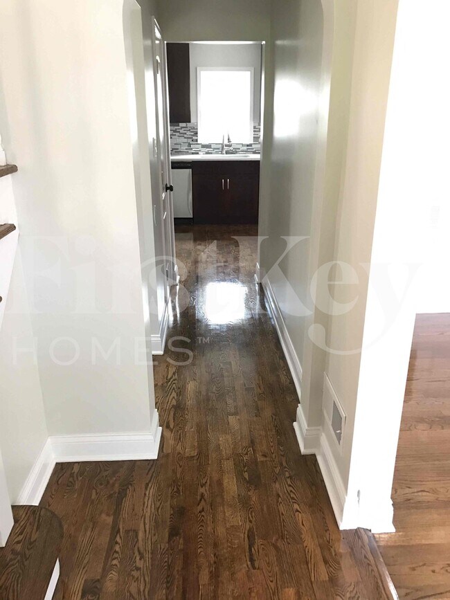 Foto del edificio - 2607 W 81st St
