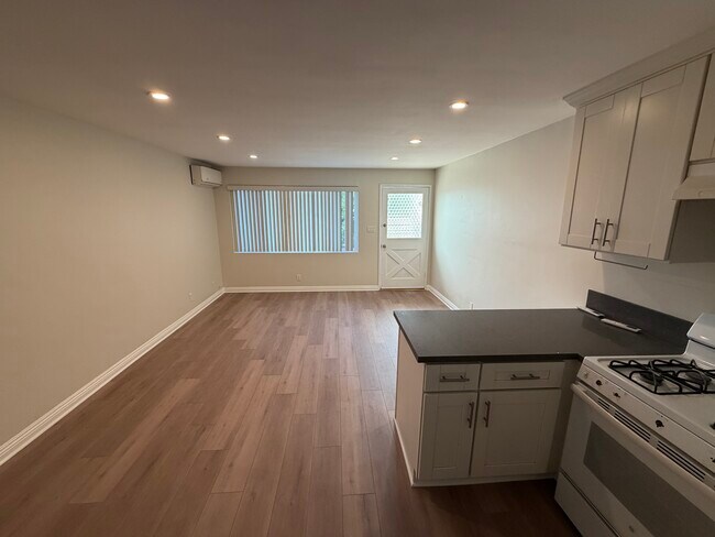 Foto del edificio - 3640 Foothill Blvd