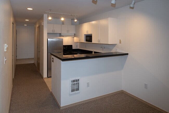 Building Photo - 1323 Boren Ave
