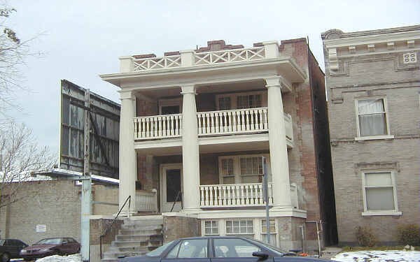 Building Photo - 1944 Grant St
