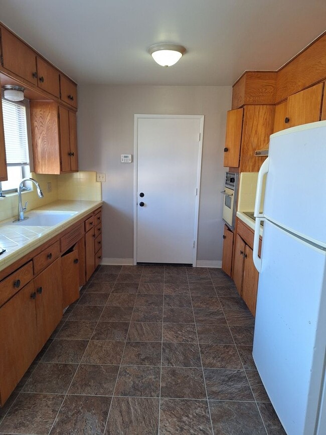 Photo - 128 Baxter Ave Apartment