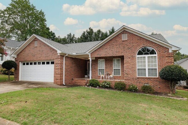 Building Photo - 195 Bedford Dr