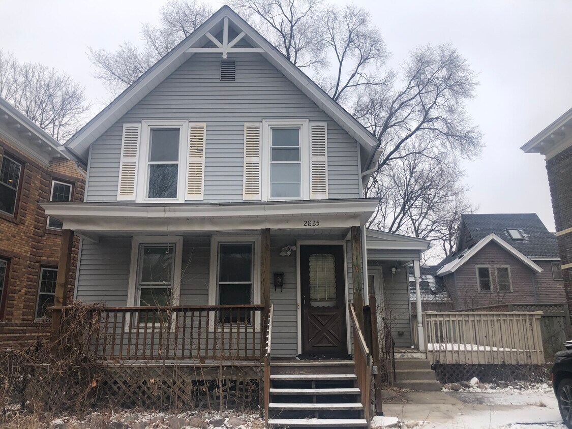 Front Porch and Deck - 2825 Pleasant Ave