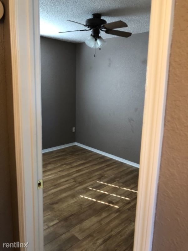 Foto del edificio - 7403 University Ave