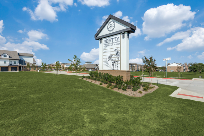 Building Photo - Reatta Ranch Apartment Homes