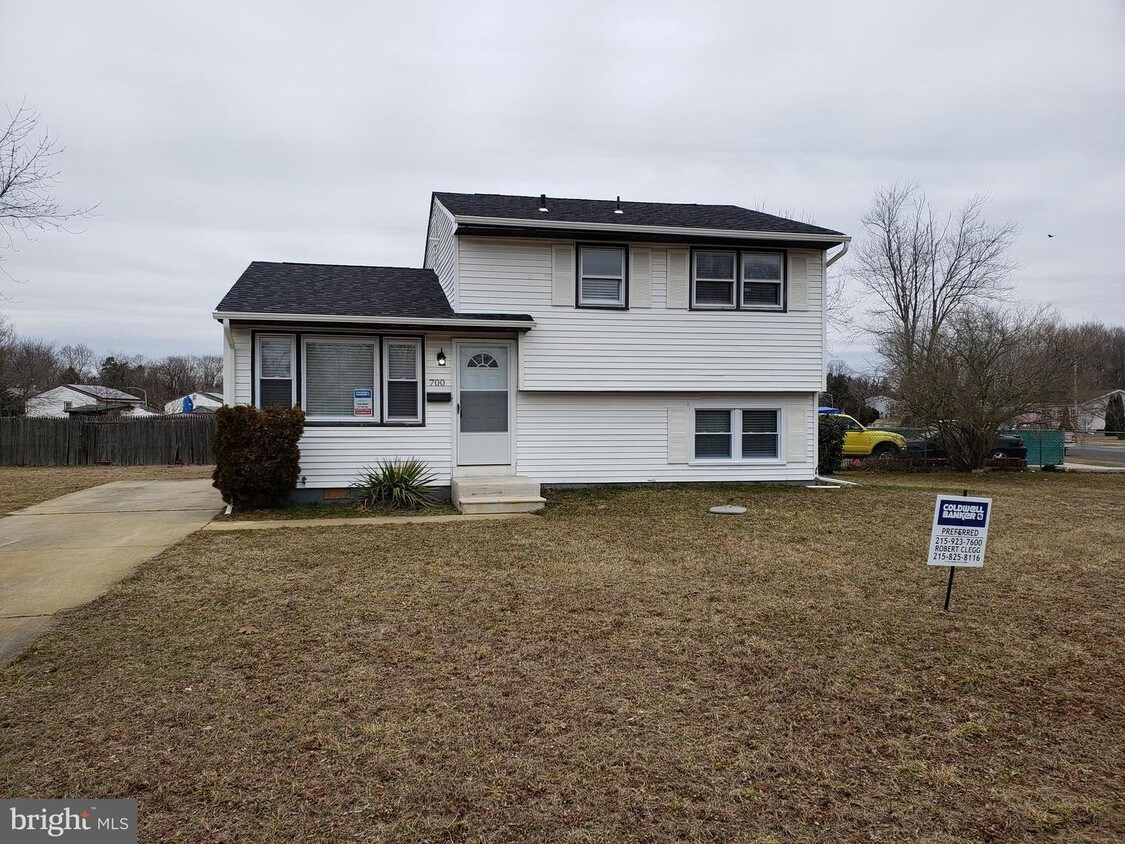 700 Bradford Dr, Vineland, NJ 08360 House for Rent in Vineland, NJ