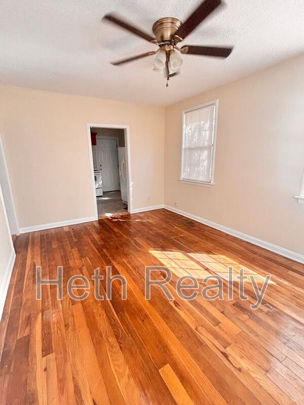 Building Photo - 3233 Post St