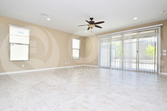 Building Photo - 10739 W Bronco Trail