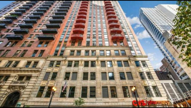 Foto del edificio - 208 W Washington St