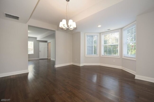 Foto del edificio - 322 Walnut Ave