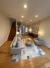 Building Photo - 1809 W Thompson St