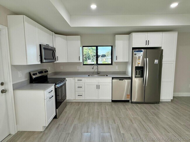 Building Photo - 4420 Timber Ridge Ln