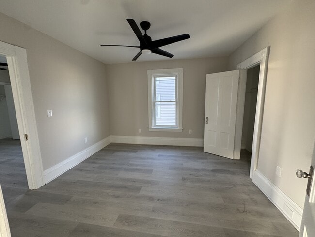 Foto del edificio - 494 Hevey St