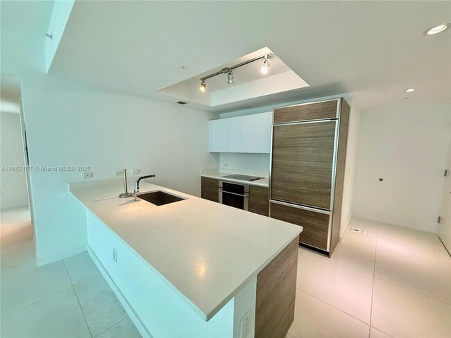 Photo - 1100 S Miami Ave Apartment