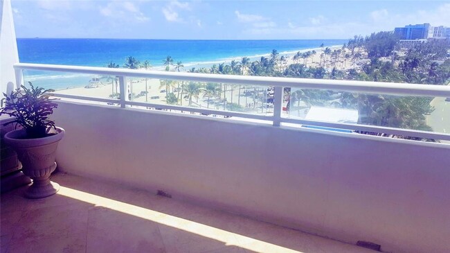 Building Photo - 545 S Fort Lauderdale Beach Blvd