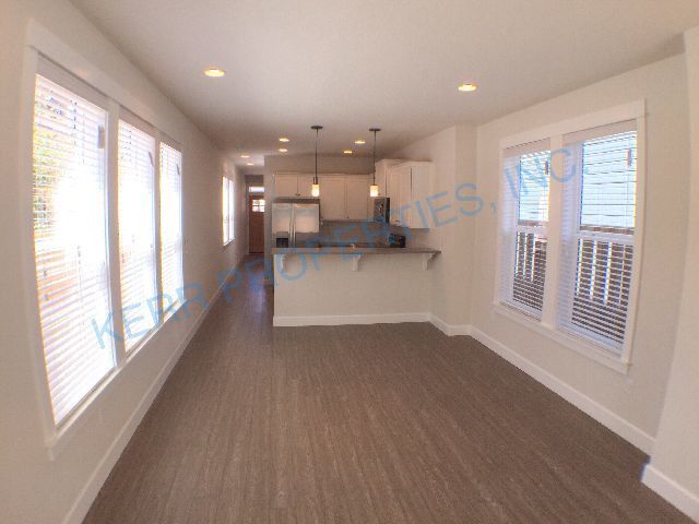 Foto del edificio - 4922 SE 65th Ave