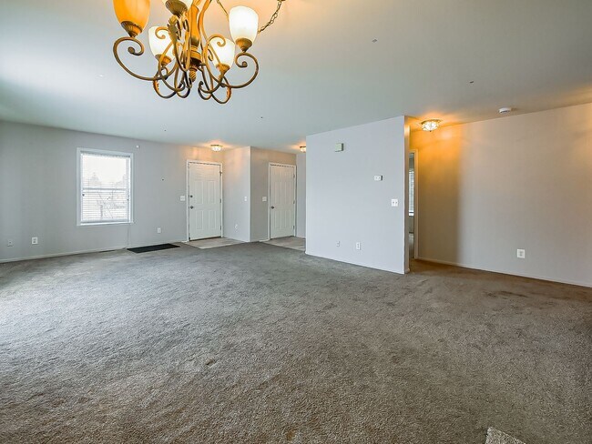 Foto del edificio - Spacious 3-Bedroom Home in a Great Pontiac Location!