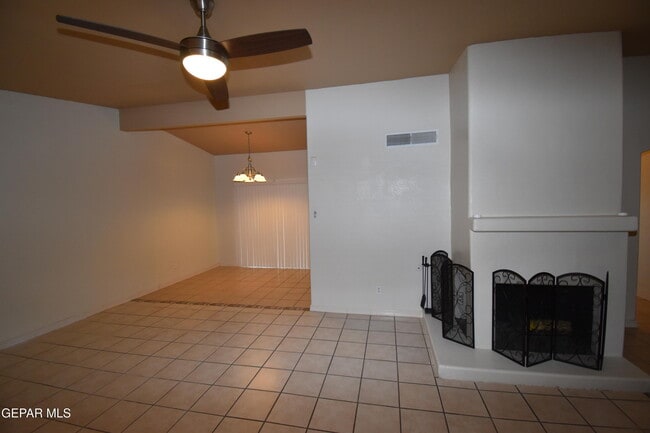 Building Photo - 3304 Mc Lean St